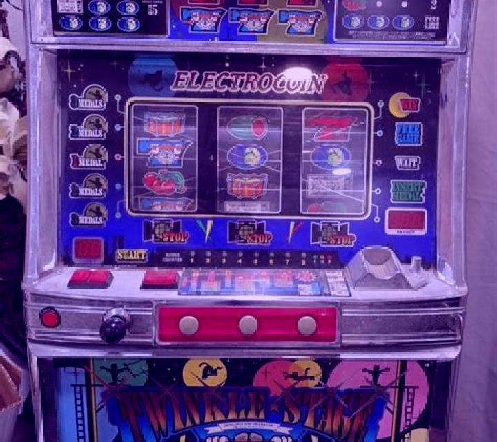 Flex slot