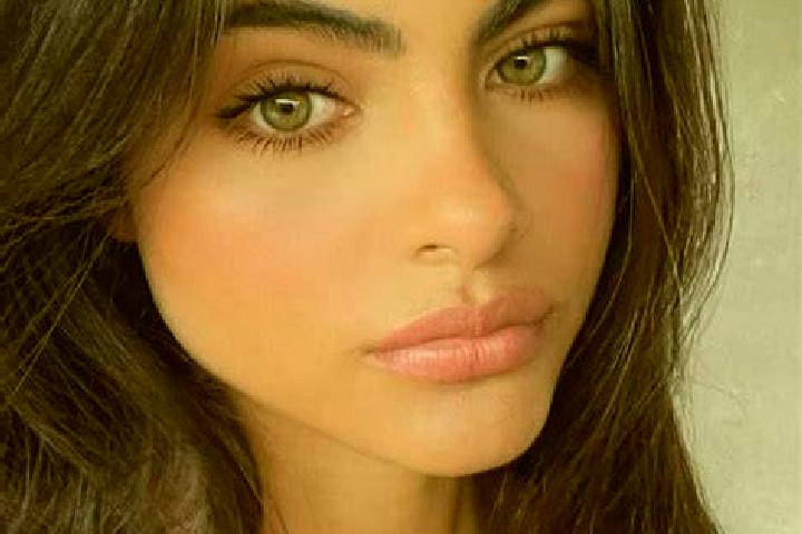 Lucy Luck and the Crimson Diamonds slot game