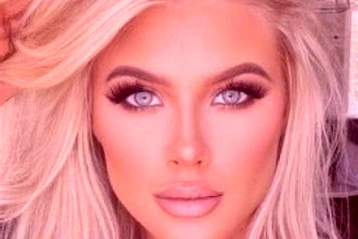 Wild Xmas Hold & Hit slot machine
